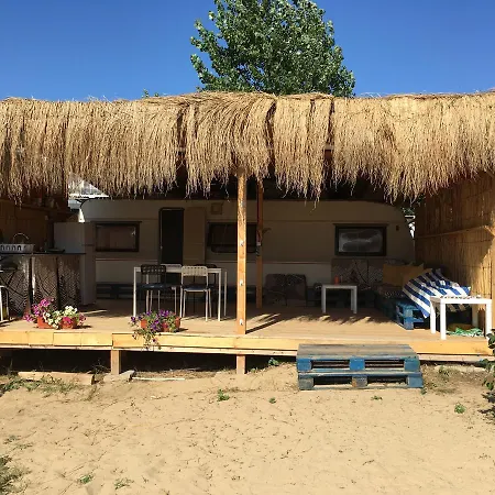 Каравана Смокиня Делукс *